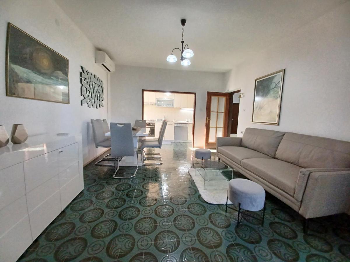 Apartment Lorenzo トロギール エクステリア 写真
